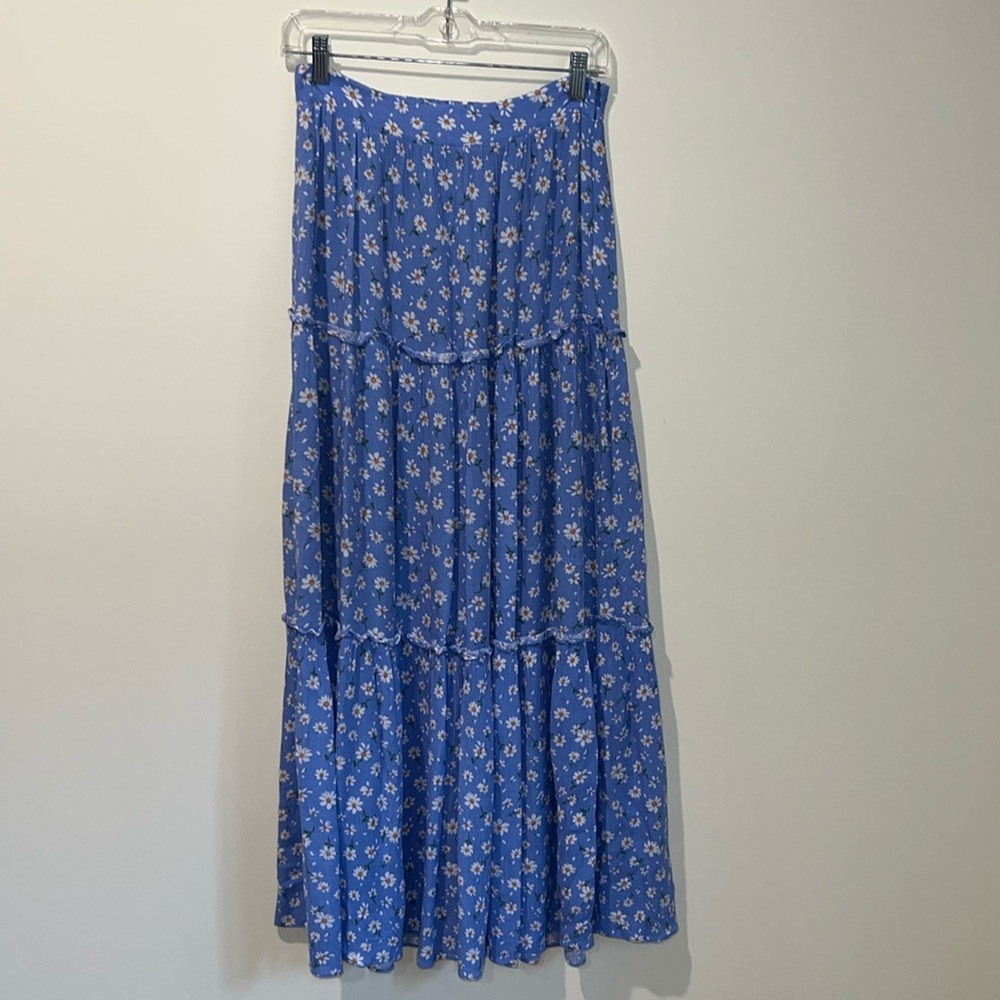Seven Wonders 2 piece skirt & top size small
